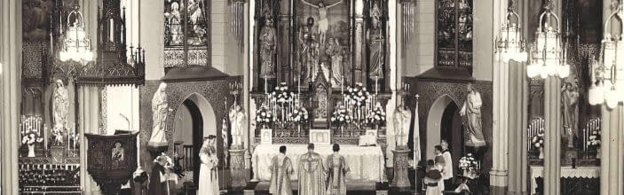 Evelyn Waugh’s forgotten battle to preserve the Latin Mass